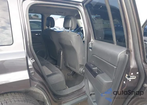 2014 Jeep Patriot Altitude z USA, uszkodzony, nr VIN 1C4NJPBAXED854026